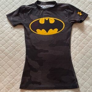 Under armor boys, Batman top size extra small